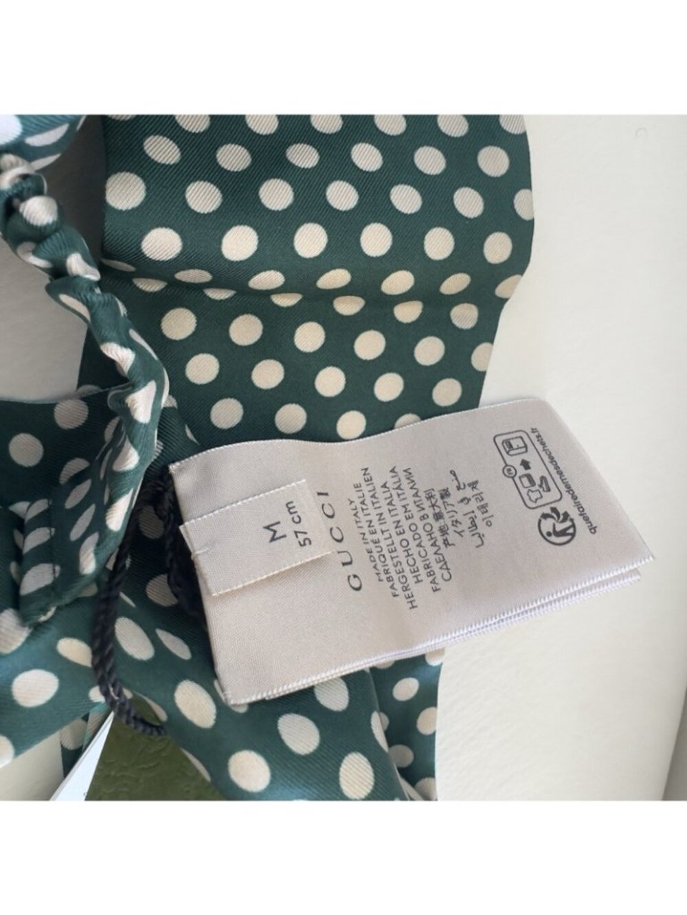 NWT GUCCI Polka Dot Headband 100% Authentic Silk Sz M - Picture 6 of 8